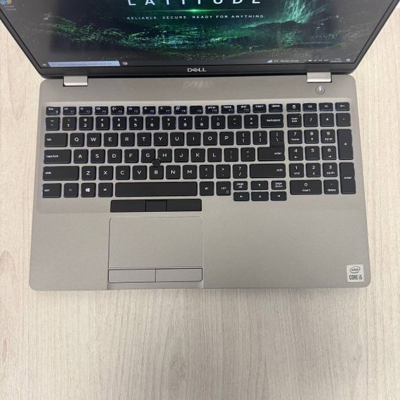 Ультрабук Dell Latitude 5510 / 15.6" (1920x1080) IPS / Intel Core i5-10210U (4 (8) ядра по 1.6 - 4.2 GHz) / 8 GB DDR4 / 256 GB SSD / Intel UHD Graphics / WebCam б/в | Зображення 2