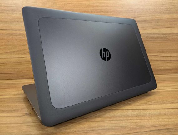 Мобильная рабочая станция Б-класс HP zBook 17 G4 / 17.3" (1920x1080) IPS / Xeon E3-1535M v6 (4 (8) ядра по 3.1 - 4.2 GHz) / 32 GB DDR4 / 512 GB SSD / Quadro P4000, 8 GB GDDR5, 256-bit / WebCam / TouchID / Windows 10 б/у + Подарок Беспроводная мышь / USB | Зображення 6