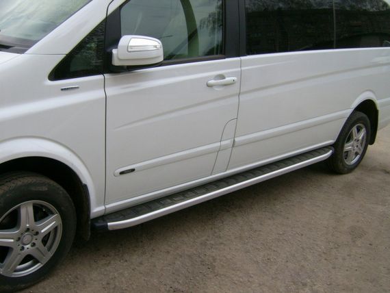 Боковые пороги Альянс (2 шт, алюм) Длинная база для Mercedes Viano 2004-2015 гг