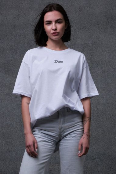 Оверсайз футболка з принтом Without Money Grafity  White | Зображення 3