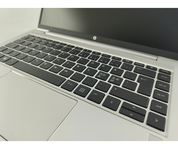Ультрабук HP ProBook 445 G8 / 14" (1920x1080) IPS / AMD Ryzen 5 5600U (6 (12) ядра по 2.3 - 4.2 GHz) / 16 GB DDR4 / 240 GB SSD / AMD Radeon Vega 7 Graphics / WebCam б/у | Зображення 2