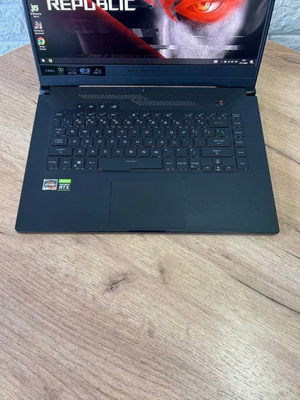Ноутбук Asus ROG GA502IV 15,6" 144Hz Ryzen 7 4800HS 16Gb SSD 2Tb RTX 2060 MaxQ  Б/В | Зображення 4