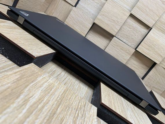 Ультрабук Б-класс Lenovo ThinkPad T470 / 14" (1920x1080) IPS / Intel Core i5-6300U (2 (4) ядра 2.4 - 3.0 GHz) / 8 GB DDR4 / 128 GB SSD / Intel HD Graphics 520 / WebCam / Fingerprint б/у | Зображення 7