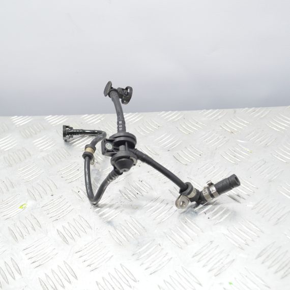 Клапан вакуумний 2.0 TFSI Audi A4 B7 2004-2008 Трубка вакууму Ауді а4 б7 06F133529C | Зображення 1