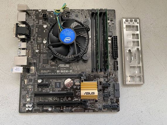 Комплект: Материнська плата Asus B150M-C / Intel Core i3-6100 (4 ядра по 3.7 GHz) / 16 GB DDR4 / Socket LGA 1151 / Задня заглушка б/в | Зображення 3