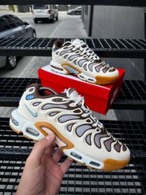 Кросівки Nike Air TN Plus Drift (creamy color)