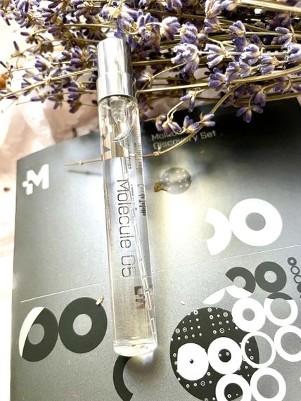 Парфуми Escentric Molecules Molecule 05: piney cashmere 8.5 ml