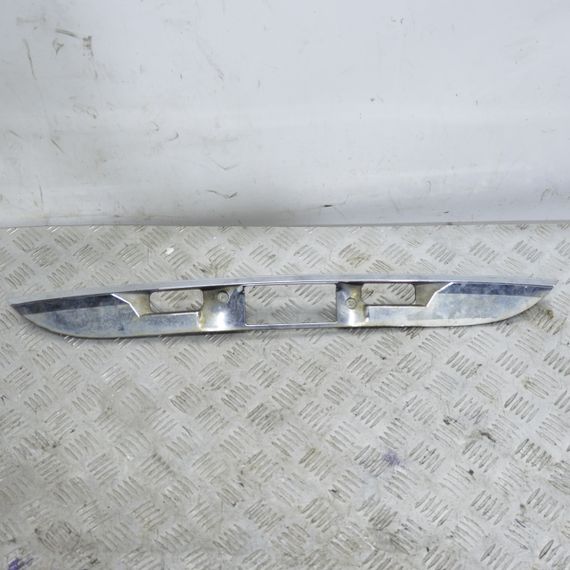 Панель підсвічування номера Mercedes E-Class W211 2002-2009 Накладка дверей багажника Мерседес в211 A2117400493