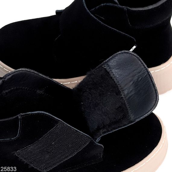 Модні замшеві зимові чорні прошиті черевики на бежевій платформі | Зображення 4