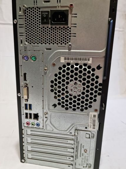 ПК Б-класс Fujitsu Esprimo P556 E90+ Tower / Intel Core i3-6100 (2 (4) ядра по 3.7 GHz) / 8 GB DDR4 / 500 GB HDD / Intel HD Graphics 530 / DVD-ROM б/у | Зображення 3