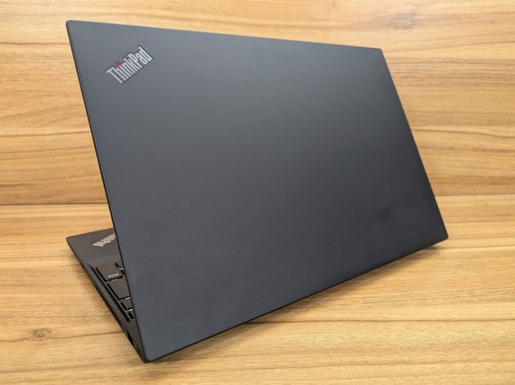 Мобільна робоча станція Lenovo ThinkPad P15s Gen 2 / 15.6" (1920x1080) IPS / Intel Core i7-1165G7 (4 (8) ядра по 2.8 - 4.7 GHz) / 16 GB DDR4 / 512 GB SSD / nVidia T500, 4 GB GDDR6, 64-bit / WebCam / Fingerprint / Windows 11 б/в + Подарок Миша / USB | Зображення 6
