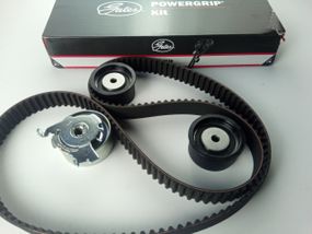 Ремінь ГРМ+ролики Lacetti 1.8, Gates (K015408XS)