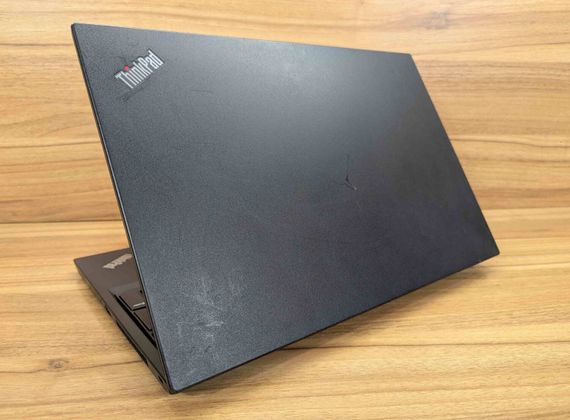 Ультрабук Б-клас Lenovo ThinkPad L580 / 15.6" (1366x768) TN / Intel Core i7-8550U (4 (8) ядра по 1.8 - 4.0 GHz) / 16 GB DDR4 / 256 GB SSD / Intel UHD Graphics 620 / WebCam / Windows 10 б/в + Подарунок Бездротова миша / USB | Зображення 6