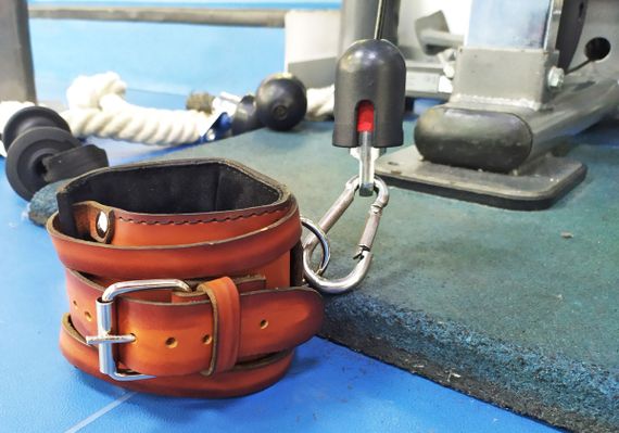 Манжета EasyFit F8 коричнева для тяги на тренажері (шкіра) (EF-LGSTR-F8-BR) | Зображення 2