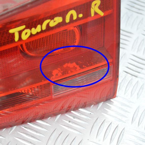 Ліхтар задній правий Volkswagen Touran II 2010-2015 внутрішній Фара багажника Фольксваген 1T0945094 | Зображення 1