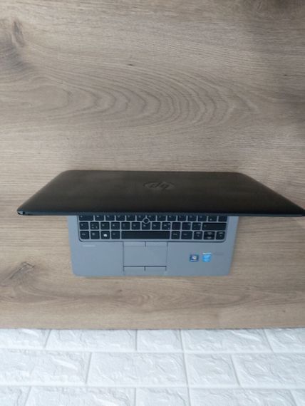 Нетбук Б-класс HP EliteBook 820 G1 / 12.5" (1920x1080) IPS / Intel Core i5-4310U (2 (4) ядра по 2.0 - 3.0 GHz) / 8 GB DDR3 / 250 GB SSD / Intel HD Graphics 4400 / WebCam б/у | Зображення 5