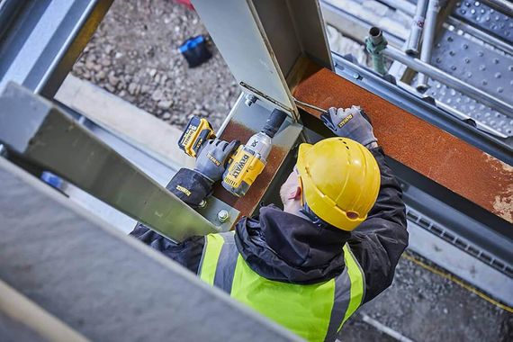 Гайковерт ударний акумуляторний безщітковий 1250Нм DeWALT DCF897NT | Зображення 5