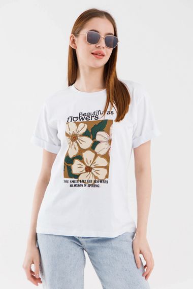 Футболка з принтом жіноча On me 70224 S Білий (2000990414328) | Зображення 3