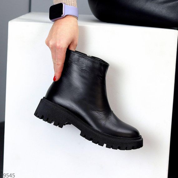 Комфортні чорні зимові черевики натуральна шкіра стильний мінімалізм | Зображення 1