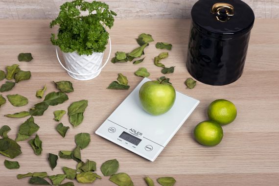 Ваги кухонні електронні Adler AD 3138 білі до 5 кг зі скляною платформою | Зображення 4
