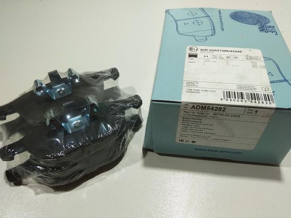 Колодки передні гальмівні MAZDA 3, BLUE PRINT (ADM54282) (BPYK-33-23ZA)