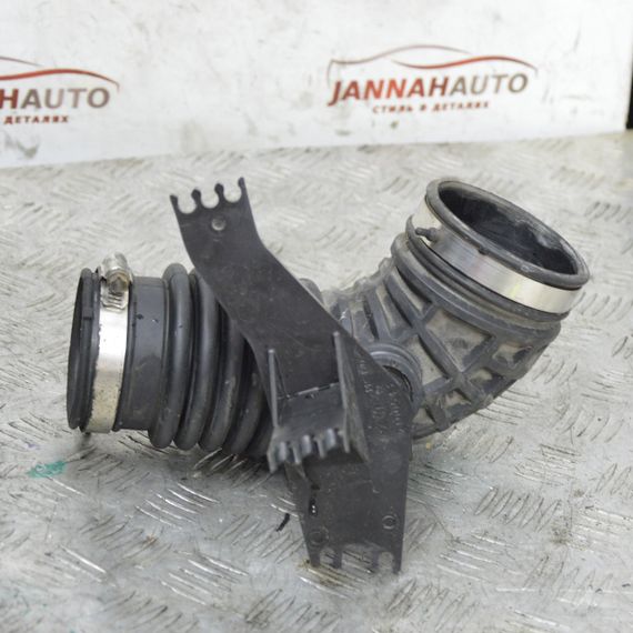 Патрубок повітряного фільтра 2.5 DCI Nissan Navara Pathfinder 2005-2014 Трубка шланг повітря Ніссан Навара 2100543 | Зображення 1