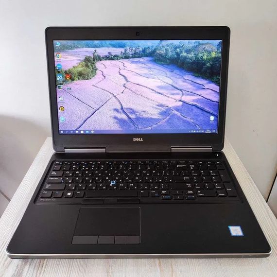 Ноутбук Dell Precision 7520 | 15.6"FHD/i7-6920HQ/32GB/QuadroM1200 4GB/256 SSD Б/У
