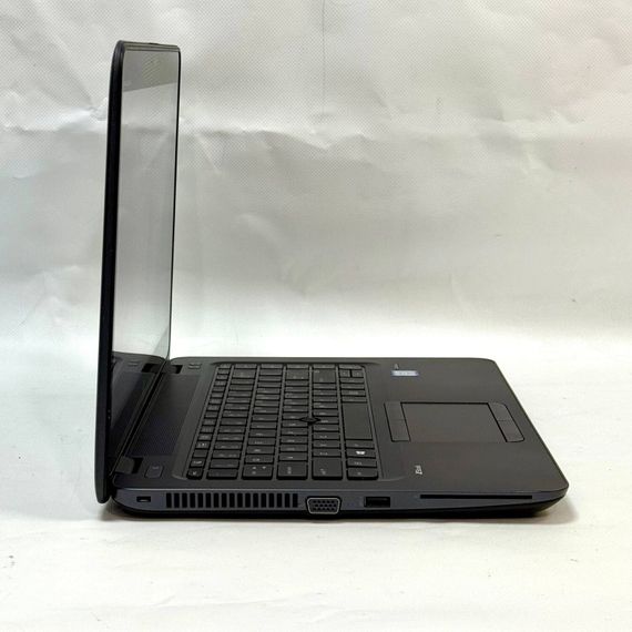 Мобильная рабочая станция HP ZBook 14u G4 / 14" (1920x1080) TN Touch / Intel Core i7-7500U (2 (4) ядра по 2.7 - 3.5 GHz) / 16 GB DDR4 / 256 GB SSD / AMD FirePro W4190M, 2 GB GDDR5, 128-bit / WebCam / Windows 10 Pro б/у | Зображення 4