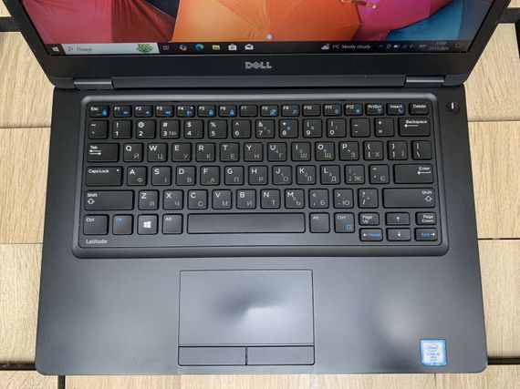Ноутбук Б-клас Dell Latitude 5480 / 14" (1366x768) TN / Intel Core i5-6300U (2 (4) ядра по 2.4 - 3.0 GHz) / 8 GB DDR4 / 128 GB SSD M.2 / Intel HD Graphics 520 / WebCam / USB 3.1 / HDMI / Windows 10 б/в | Зображення 3