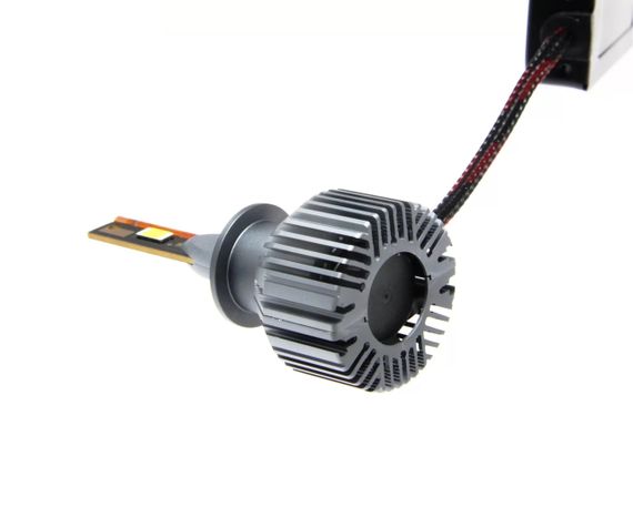 Комплект світлодіодних ламп QLine Ultra +200% 55W H1 6000K (2шт) 12V | Зображення 1