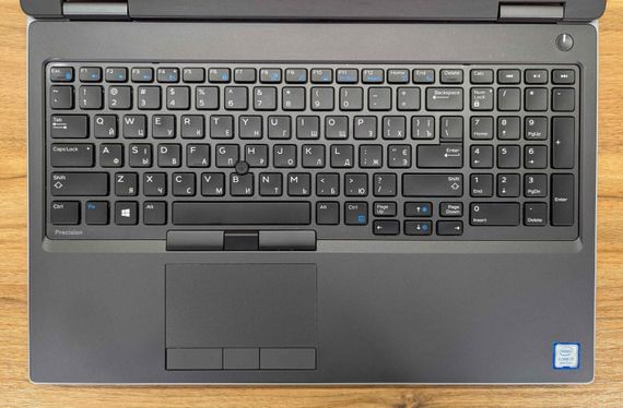 Мобильная рабочая станция Dell Precision 7540 / 15.6" (1920x1080) IPS / Intel Core i7-9750H (6 (12) ядер по 2.6 - 4.5 GHz) / 16 GB DDR4 / 512 GB SSD / nVidia Quadro T2000, 4 GB GDDR5, 128-bit / WebCam / Windows 10 б/у + Подарок Беспроводная мышь / USB | Зображення 2
