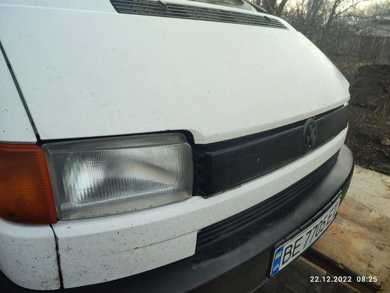 Зимова верхня накладка на решітку Глянсова на пряму морду для Volkswagen T4 Transporter | Зображення 4