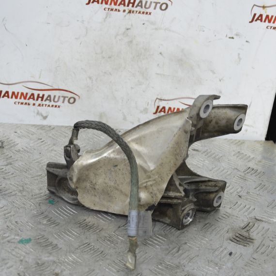 Кронштейн опори двигуна BMW E60 N52 2003-2010 Лапа опора мотора БМВ е60 22116770940 6770940 | Зображення 1