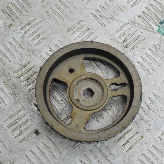 Шестерня розподілвалу 2.0 16V Peugeot 307 2001-2008 Шестерня випускного розподілвалу Пежо 307 9647208380