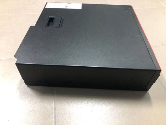 Комп'ютер Fujitsu Esprimo D757 E85 SFF / Intel Core i5-6400 (4 ядра по 2.7 - 3.3 GHz) / 8 GB DDR4 / 128 GB SSD / Intel HD Graphics 530 б/в + Подарунок  Розумна інтерактивна зубна щітка Colgate Connect M1 / Bluetooth | Зображення 2