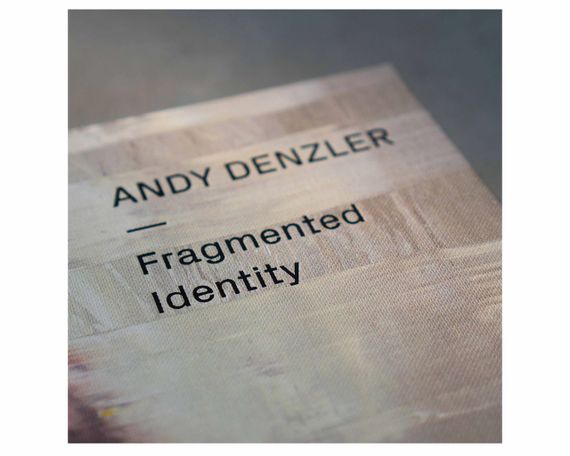 Книга Швейцарського художника Енді Денцлера. Andy Denzler: Fragmented Identity творчість у живописі, гравюрі | Зображення 1