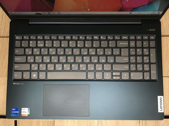Ультрабук Б-клас Lenovo IdeaPad 5 15IAL7 / 15.6" (1920x1080) IPS / Intel Core i7-1255U (10 (12) ядер по 3.5 - 4.7 GHz) / 16 GB DDR4 / 256 GB SSD / Intel Iris Xe Graphics / WebCam б/в | Зображення 3