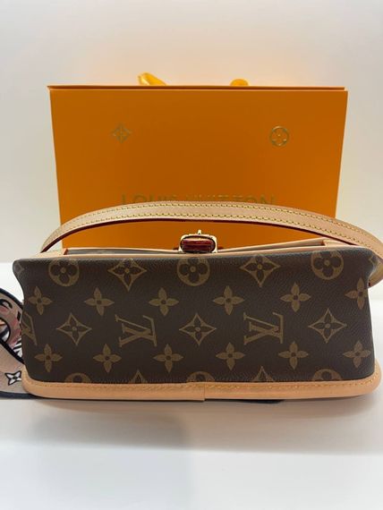 Сумка Louis Vuitton Diane. Коричневый | Зображення 5