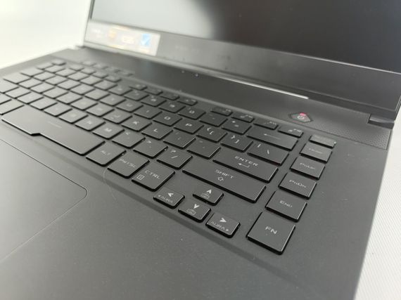 Ігровий ноутбук Asus ROG Zephyrus GA502DU / 15.6" (1920x1080) IPS / AMD Ryzen 7 3750H (4 (8) ядра по 2.3 - 4.0 GHz) / 16 GB DDR4 / 240 GB SSD / nVidia GeForce GTX 1660 Ti, 6 GB GDDR6, 192-bit б/в | Зображення 2