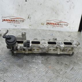 Паливна рейка 1.6 FSI Volkswagen Golf V 2003-2009 Паливна рампа Фольксваген Гольф 5 03C133204AA