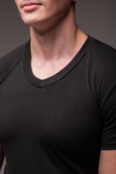 Мужская приталенная футболка с горловиной мыс RA2258 размер XL, цвет черный | Зображення 4