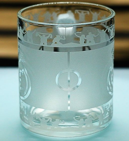 Скляна чашка 320 мл Реал Мадрид Real Madrid  з гравіюванням подарунок для фаната ФК  футбольна кружка кругова | Зображення 2