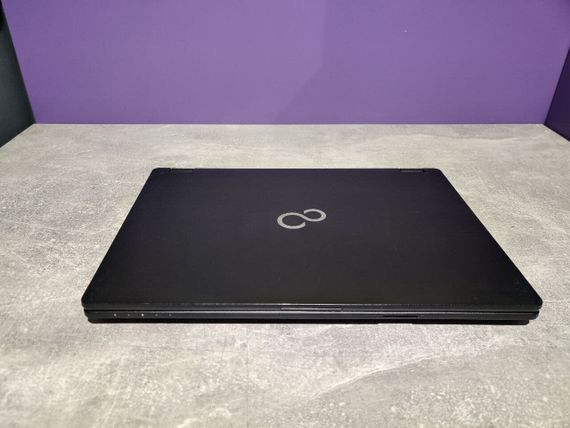 Ноутбук Fujitsu Lifebook E548 / 14" (1920x1080) IPS / Intel Core i5-8350U (4 (8) ядра по 1.7 - 3.6 GHz) / 8 GB DDR4 / 120 GB SSD / Intel HD Graphics 620 / WebCam б/у | Зображення 4
