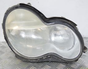 Фара передня права Mercedes C-Class W203 2000-2007 Фара права Мерседес в203 A2038200261 0301166202