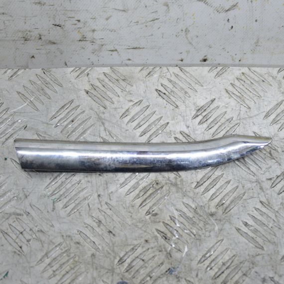 Накладка кутового скла передня права Ford Fiesta VII 2012-2017 Накладка передньої правої квартирки Форд Фієста 7 447262