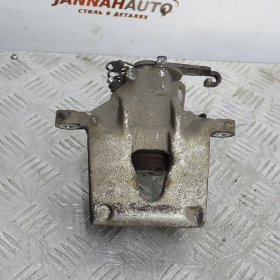 Супорт задній правий Renault Master II 2003-2010 R16 Рено Мастер 2