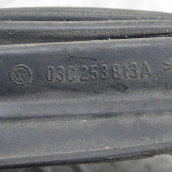 Трубка повітря 1.6 FSI Volkswagen Golf V Патрубок повітропроводу впускний Фольксваген Гольф 5 03C253813A | Зображення 2
