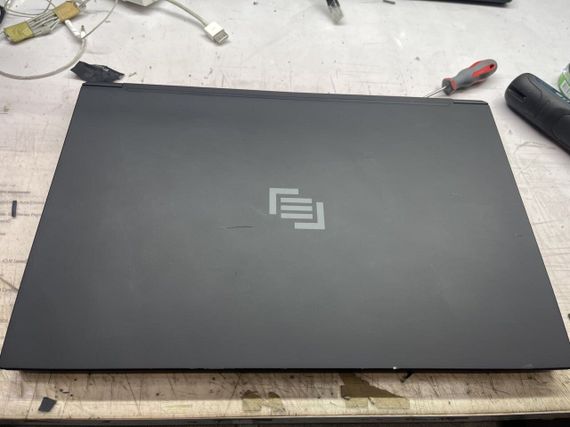 Ігровий ультрабук Б-клас MainGear Vector Pro MG-VCP17A / 17.3" (2560x1440) IPS / AMD Ryzen 9 5900HX (8 (16) ядер по 3.3 - 4.6 GHz) / 32 GB DDR4 / 480 GB SSD / nVidia GeForce RTX 3070, 8 GB GDDR6, 256-bit / WebCam б/в + Подарунок Бездротова миша HOCO GM28 | Зображення 5