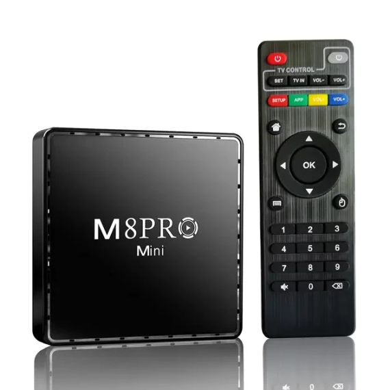 Игровая андроид ТВ приставка с Android TV + 2 джойстика M8PRO Mini ретро консоль PS1, Dendy, Sega | Зображення 1