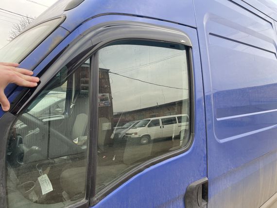 Вітровики (2 шт, HIC) для Iveco Daily 2006-2014 рр | Зображення 1